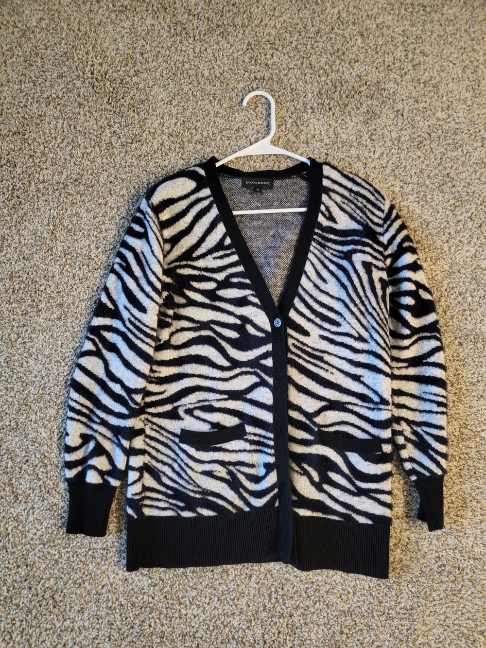 Banana Republic Zebra-Print V-Neck Cardigan - Black & White